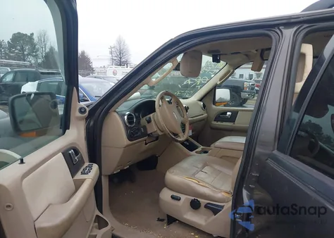 2005 Ford Expedition Eddie Bauer/King Ranch z USA, uszkodzony, nr VIN 1FMPU18565LA60391